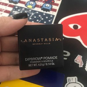 Anatasia Dipbrow Pomade